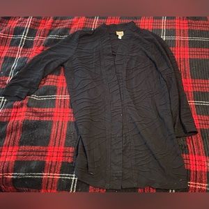 Black 3/4 sleeve light weight sweater